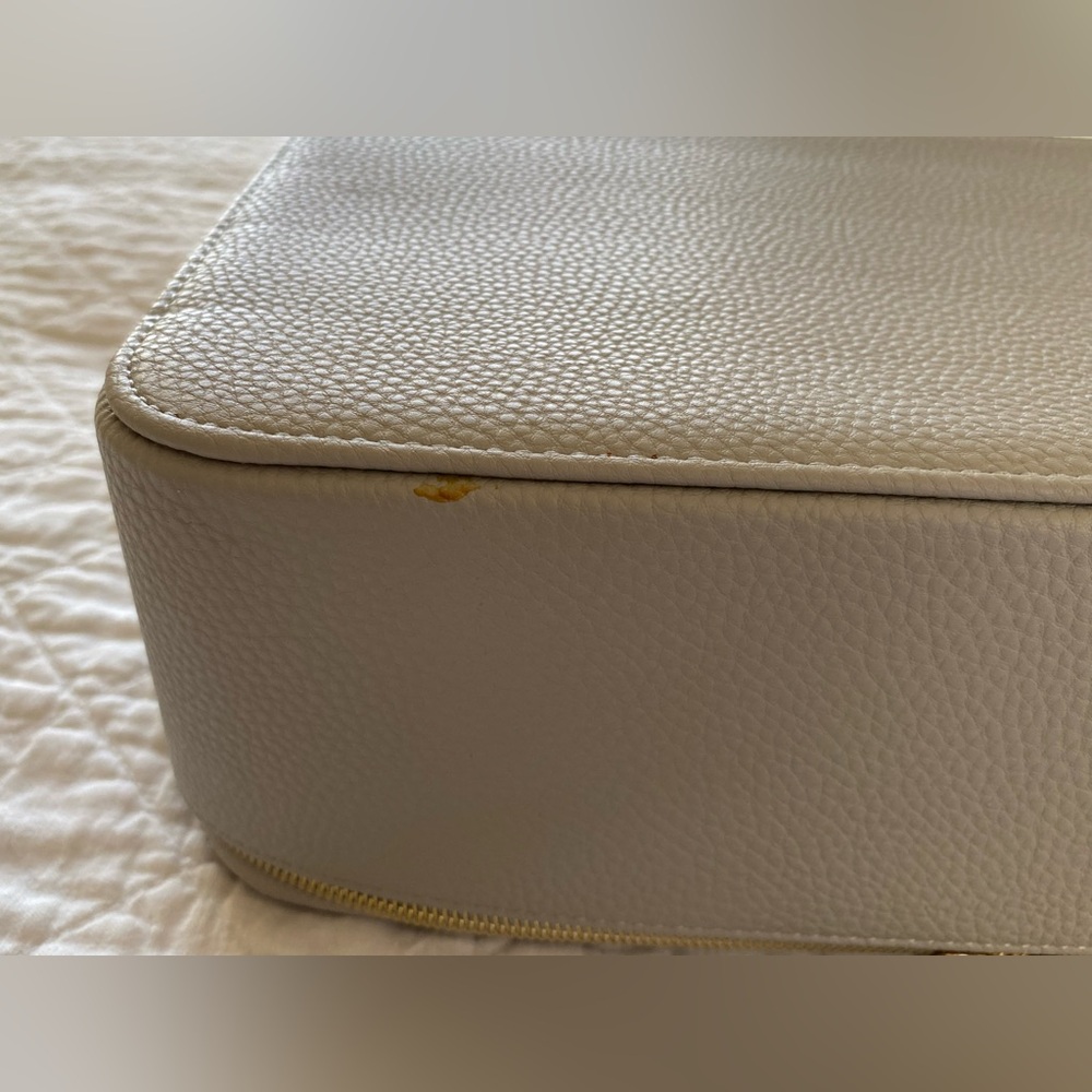Tonic Makeup Case - Picture 8 of 12